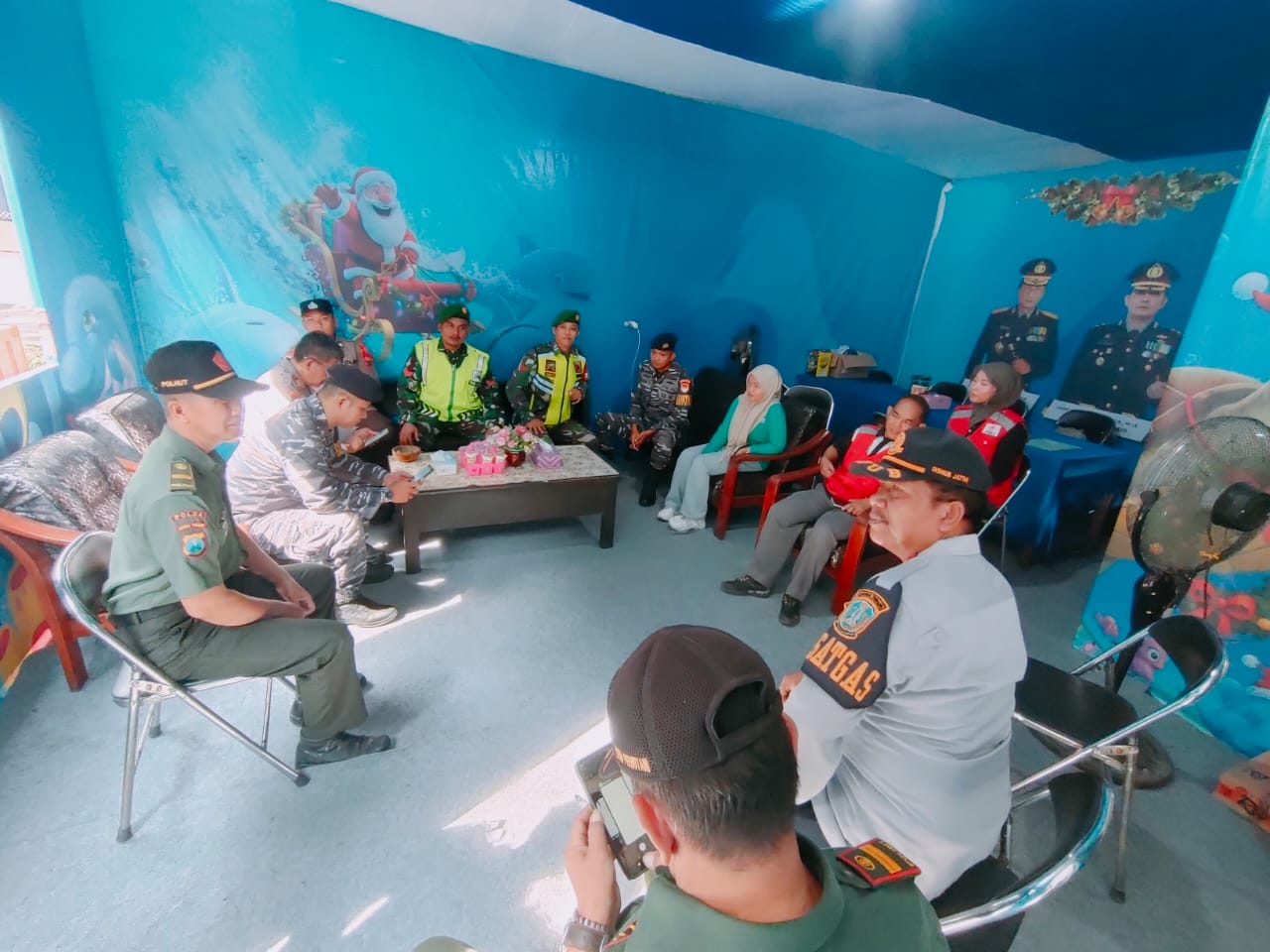 Perhutani KPH Bondowoso Dukung Pengamanan Nataru 2025–2026 di Jalur Pantura Situbondo