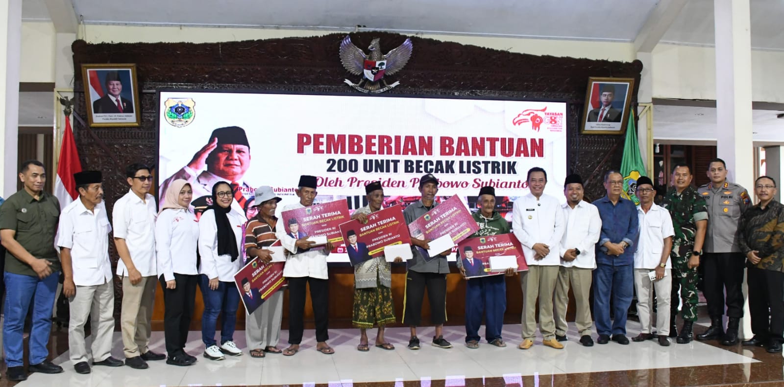 Dandim 0822 Bondowoso Dampingi Serah Terima 200 Becak Listrik Bantuan Presiden Prabowo untuk Tukang Becak