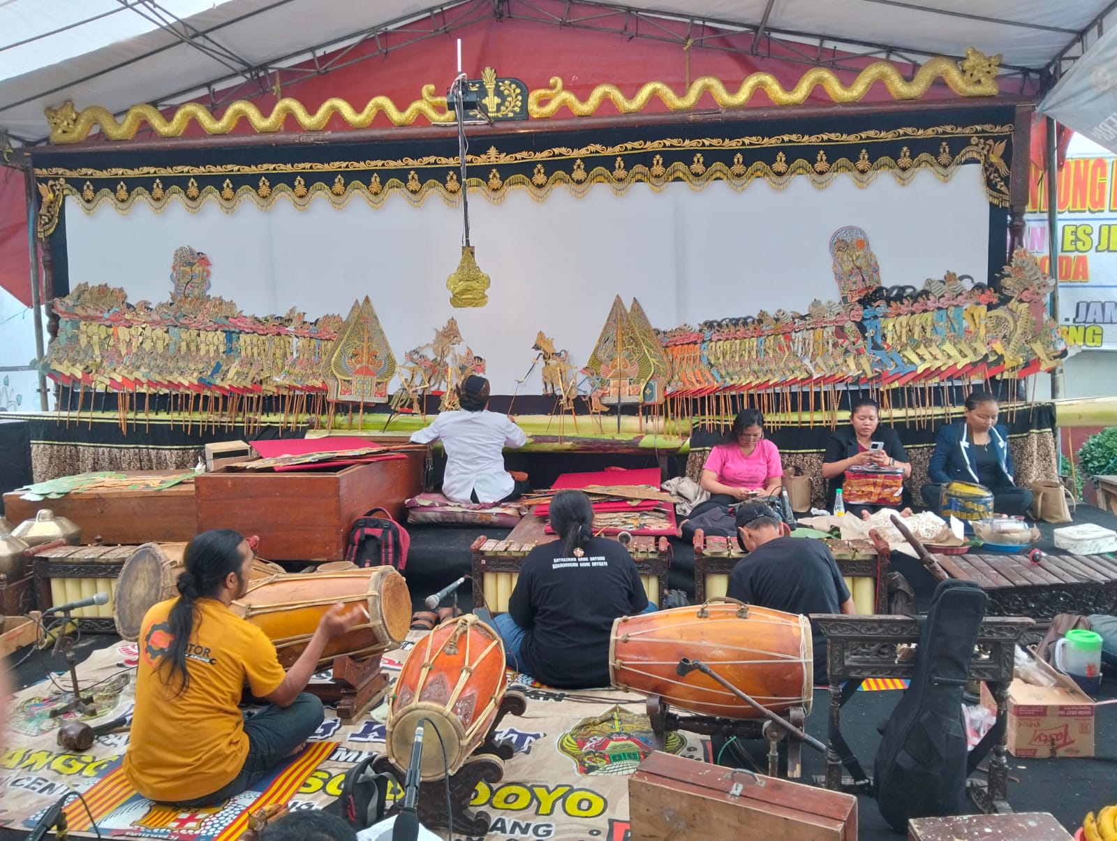 Seni Budaya Wayang Kulit Menjadi Puncak Acara Ruwat Desa Candipari tahun 2026