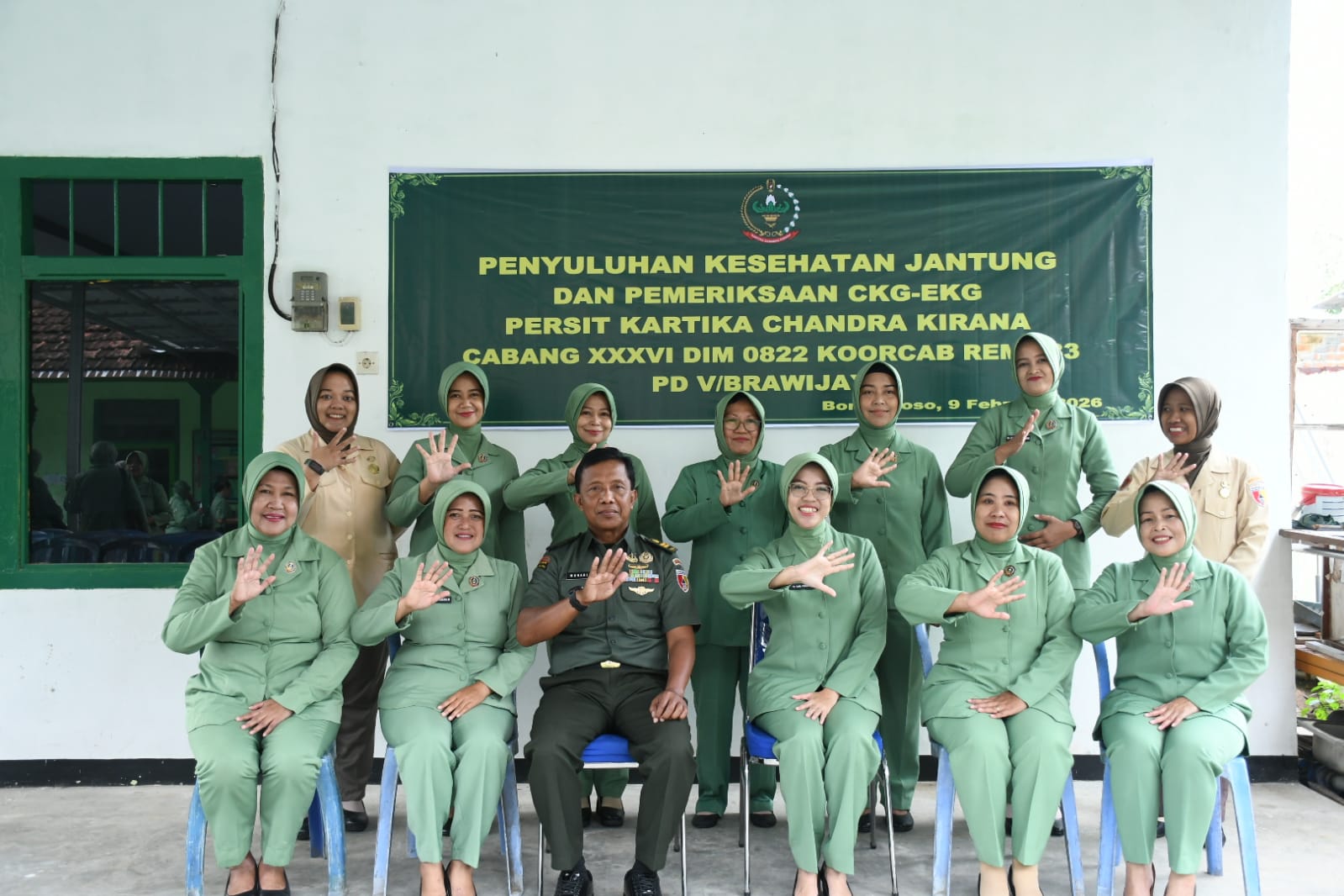 Peringati HUT ke-80, Persit KCK Kodim 0822 Bondowoso Gelar Pemeriksaan Kesehatan Jantung