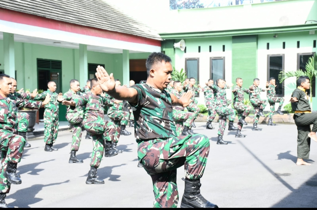 Ramadhan Tak Halangi Prajurit Kodim 0822 Latihan Bela Diri Militer PSM