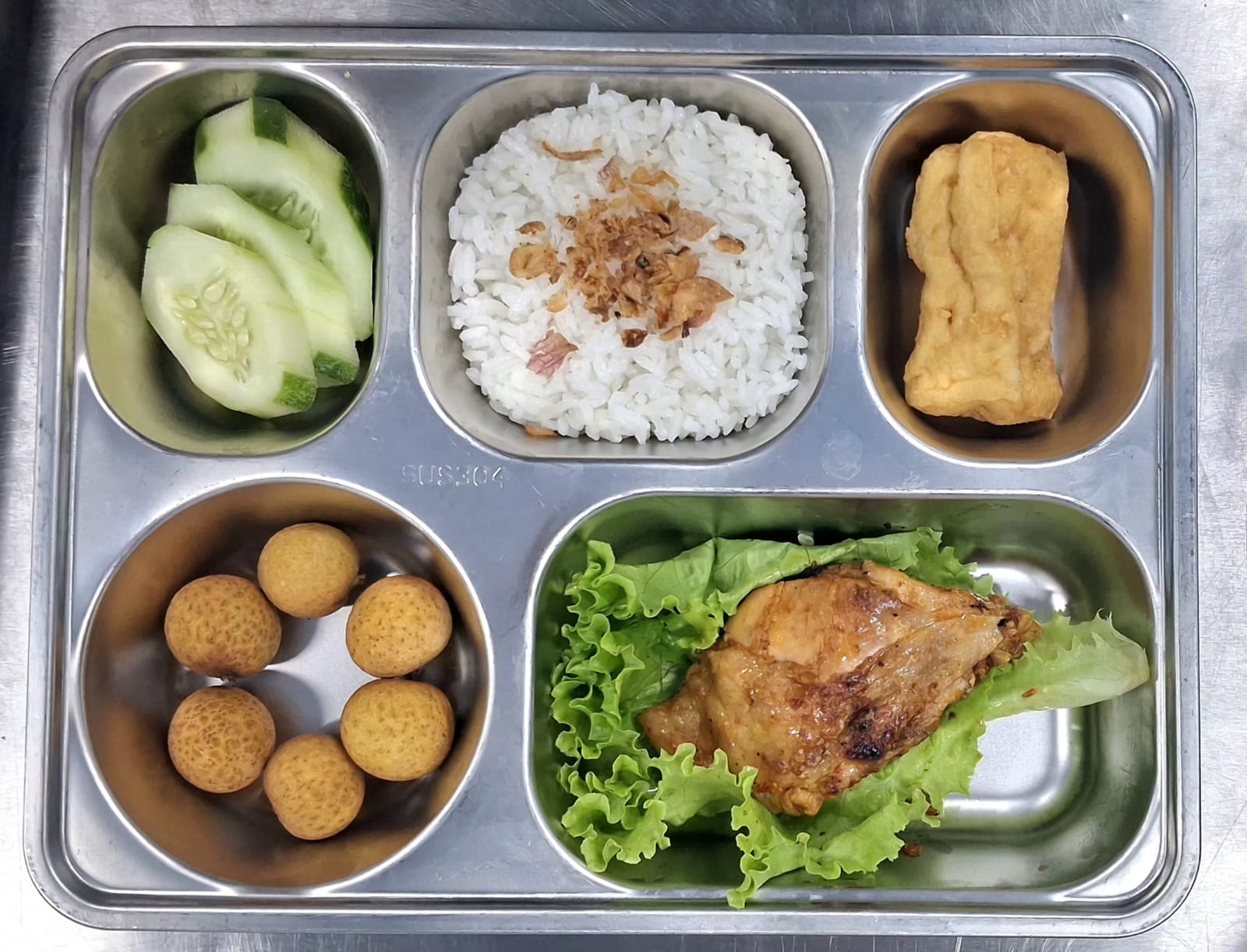 MBG Dapur Suling Kulon 02 Bondowoso Tuai Pujian, Tepat Waktu dan Menu Higienis Disukai Siswa