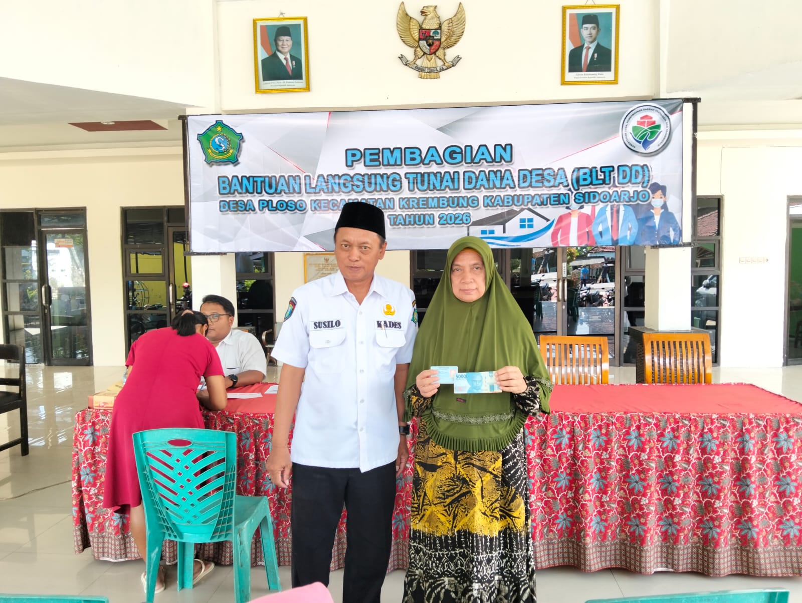 BLT-DD Tahap Pertama Desa Ploso Kecamatan Krembung Tahun Anggaran 2026, disambut Antusias Keluarga Penerima Manfaat 