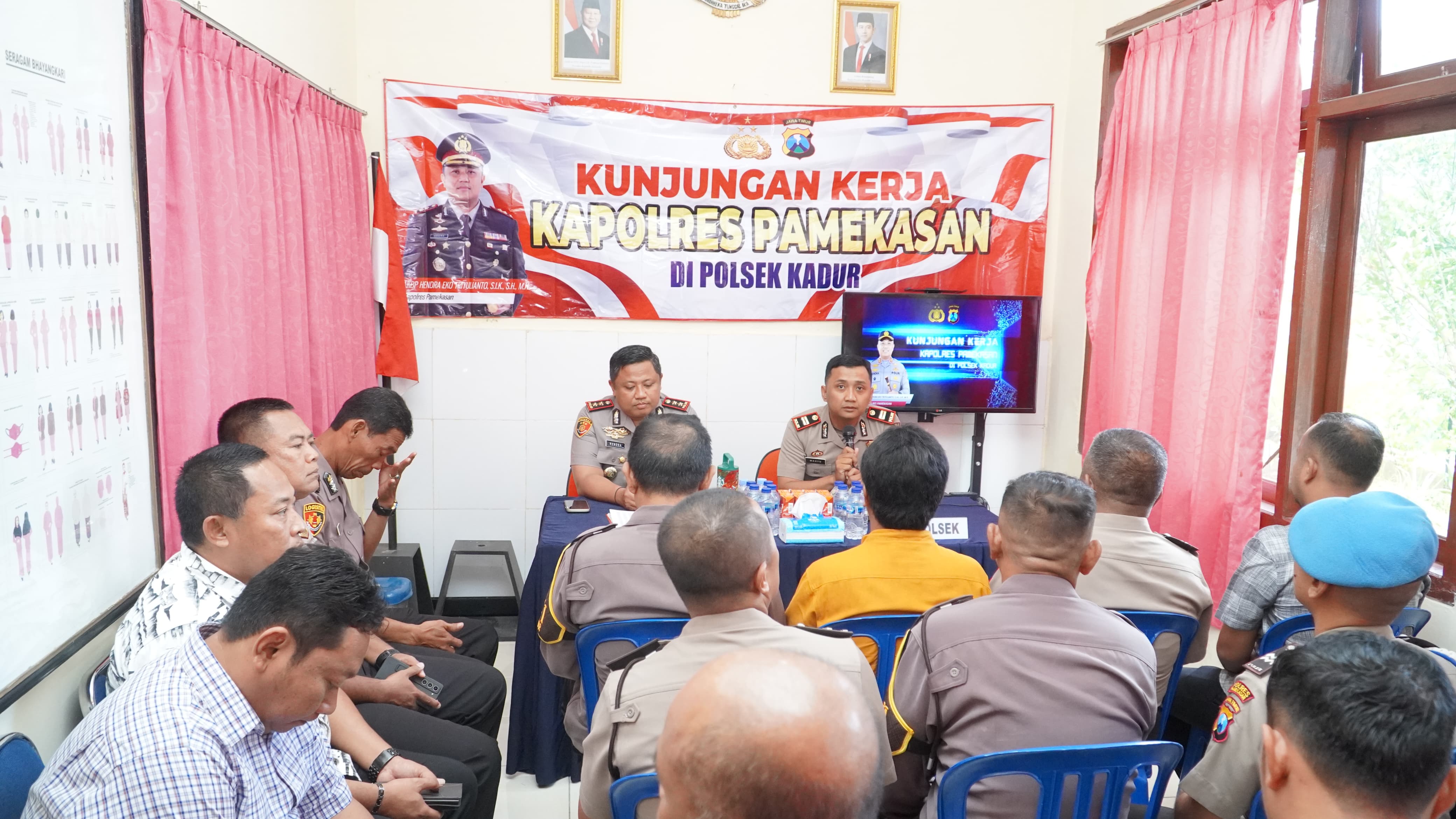 Kunker Kapolres Pamekasan ke Polsek Jajaran: Tekankan Transparansi Anggaran, Jaga Kamtibmas, hingga Santuni Anak Yatim