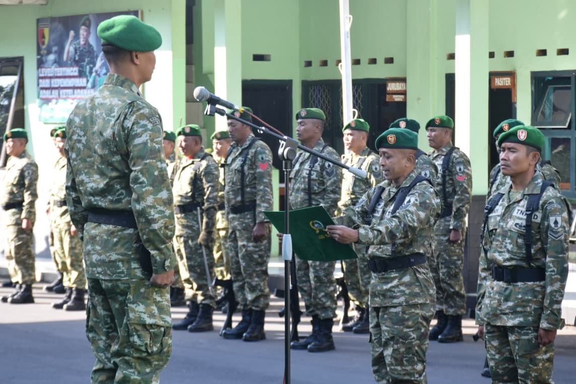 UPACARA 17-AN KODIM 0822 BONDOWOSO BERLANGSUNG KHIDMAT, AMANAT PANGLIMA TNI SOROT MEDSOS DAN ANCAMAN GLOBAL